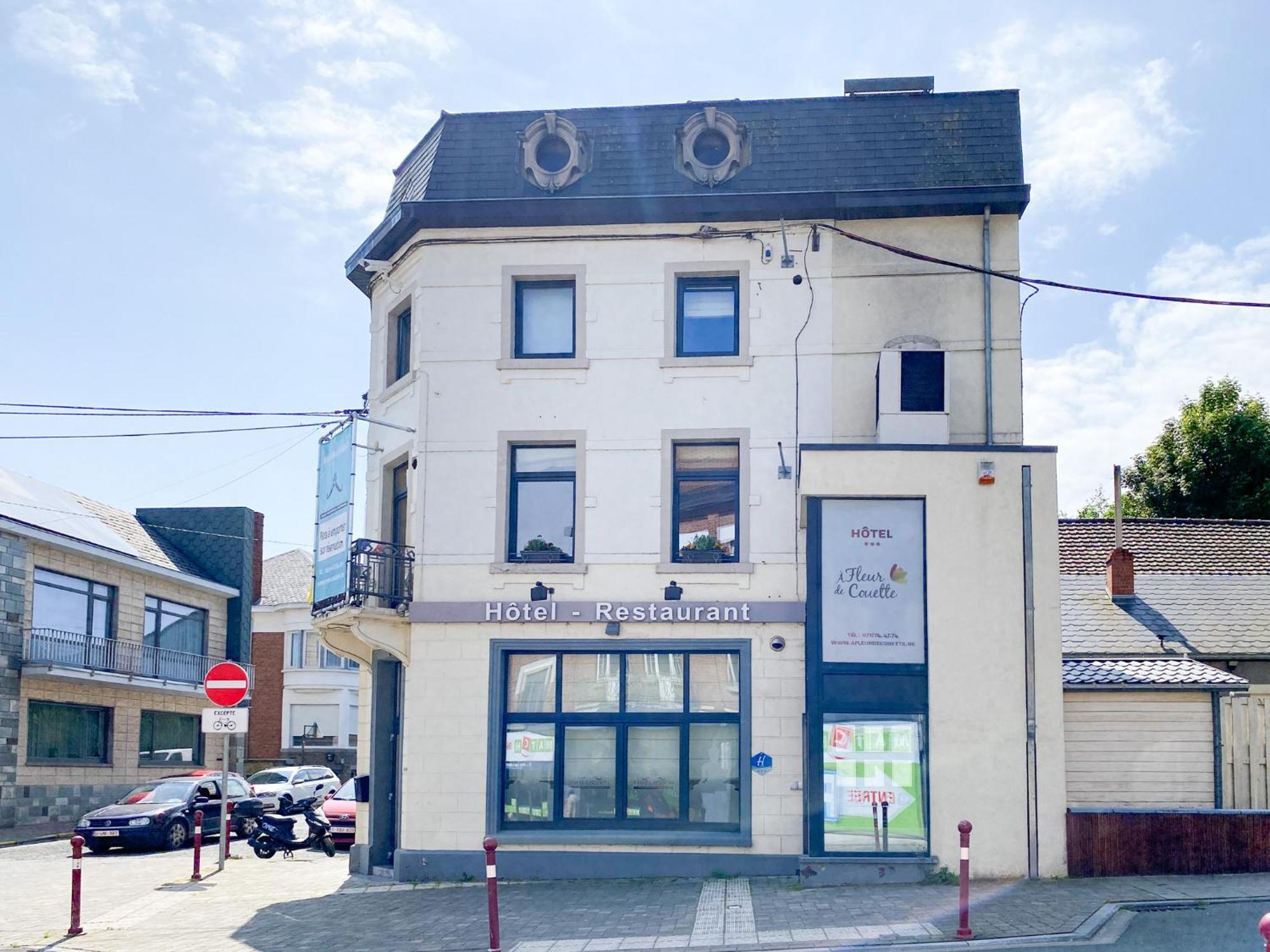 Hotel A Fleur De Couette Auvelais Exteriér fotografie