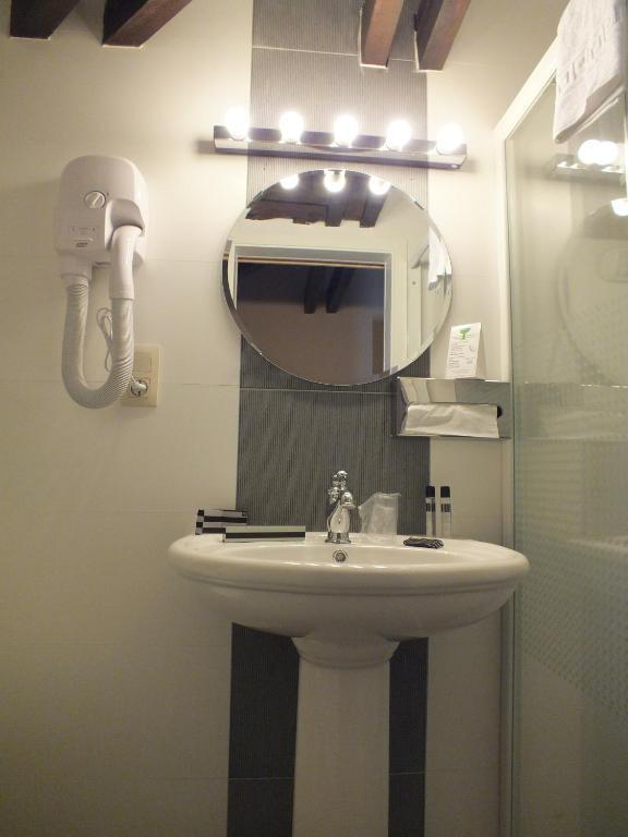 Hotel A Fleur De Couette Auvelais Pokoj fotografie