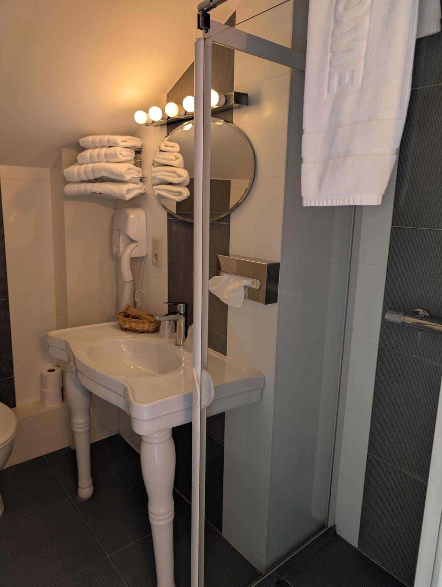 Hotel A Fleur De Couette Auvelais Exteriér fotografie