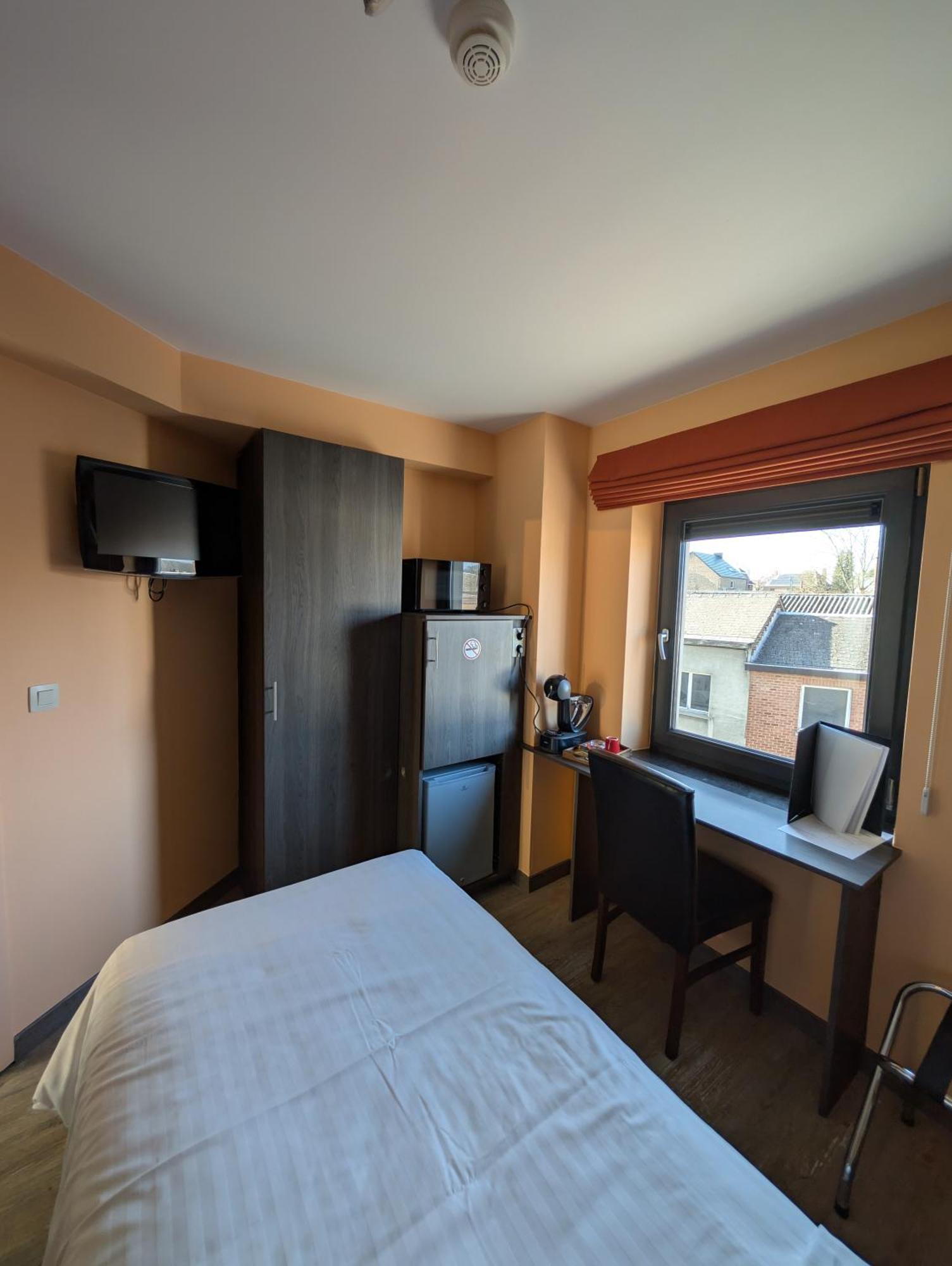 Hotel A Fleur De Couette Auvelais Exteriér fotografie